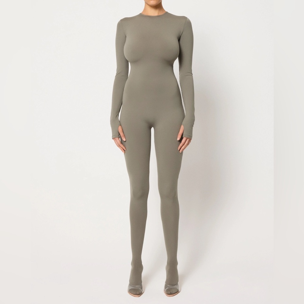 Long Sleeve Footed Catsuit
Khy x Entire Studios